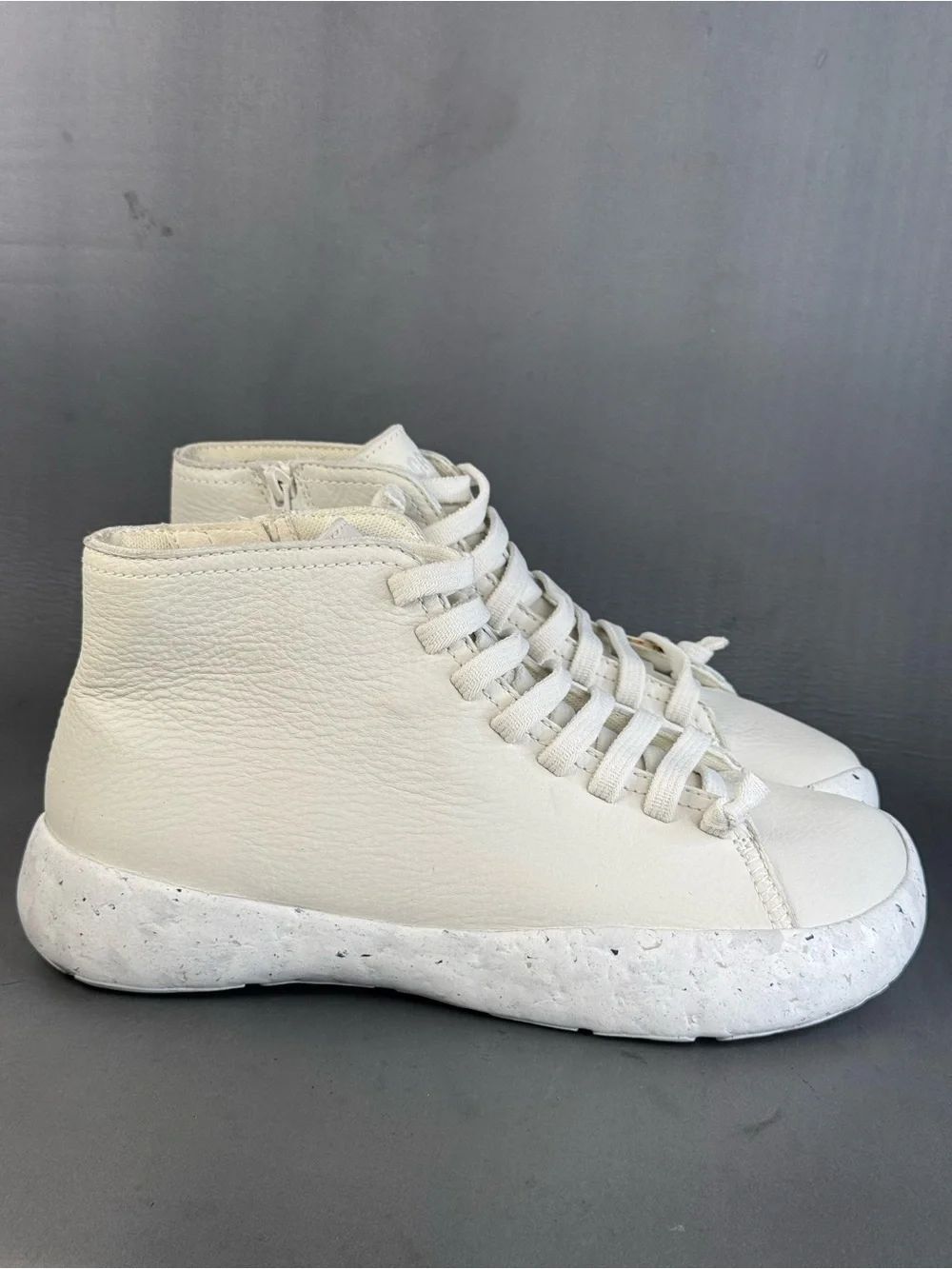 Camper Peu Stadium white leather high-top sneaker shoes womens size 10.5 (41)